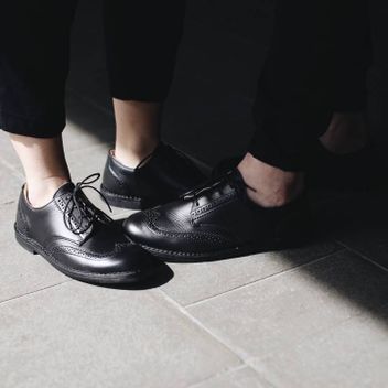 Brogue Low Noir